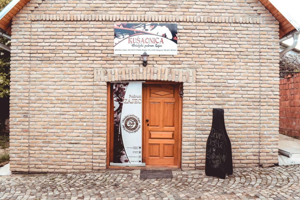 Sobe Na Vinskoj Cesti Zmajevac Apartment Exterior photo